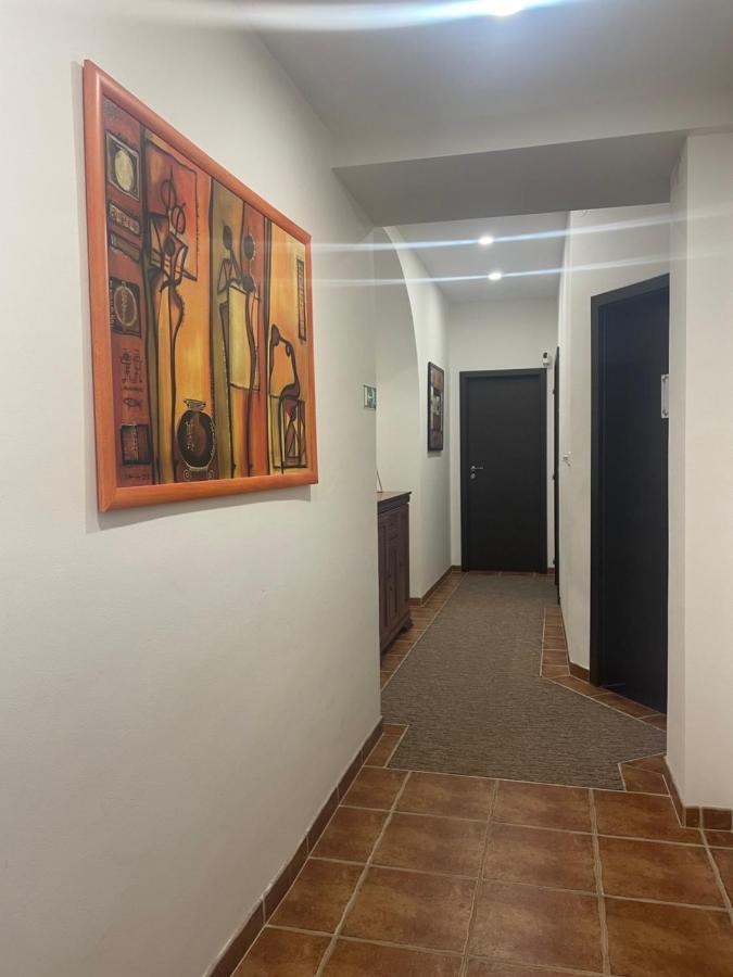 Apartman Atelier Kadan Exterior photo